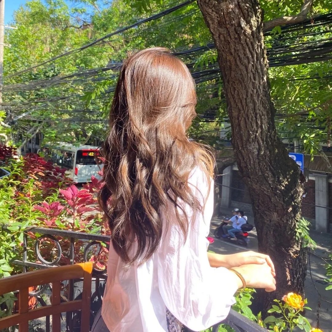 彩虹人封面