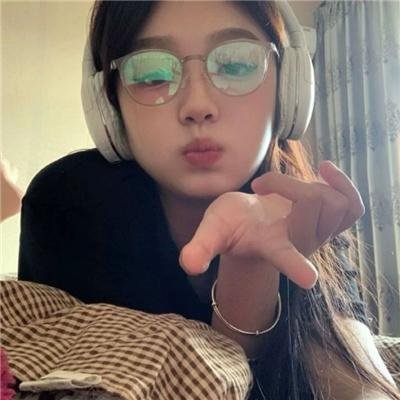 我们是一群小鸟封面